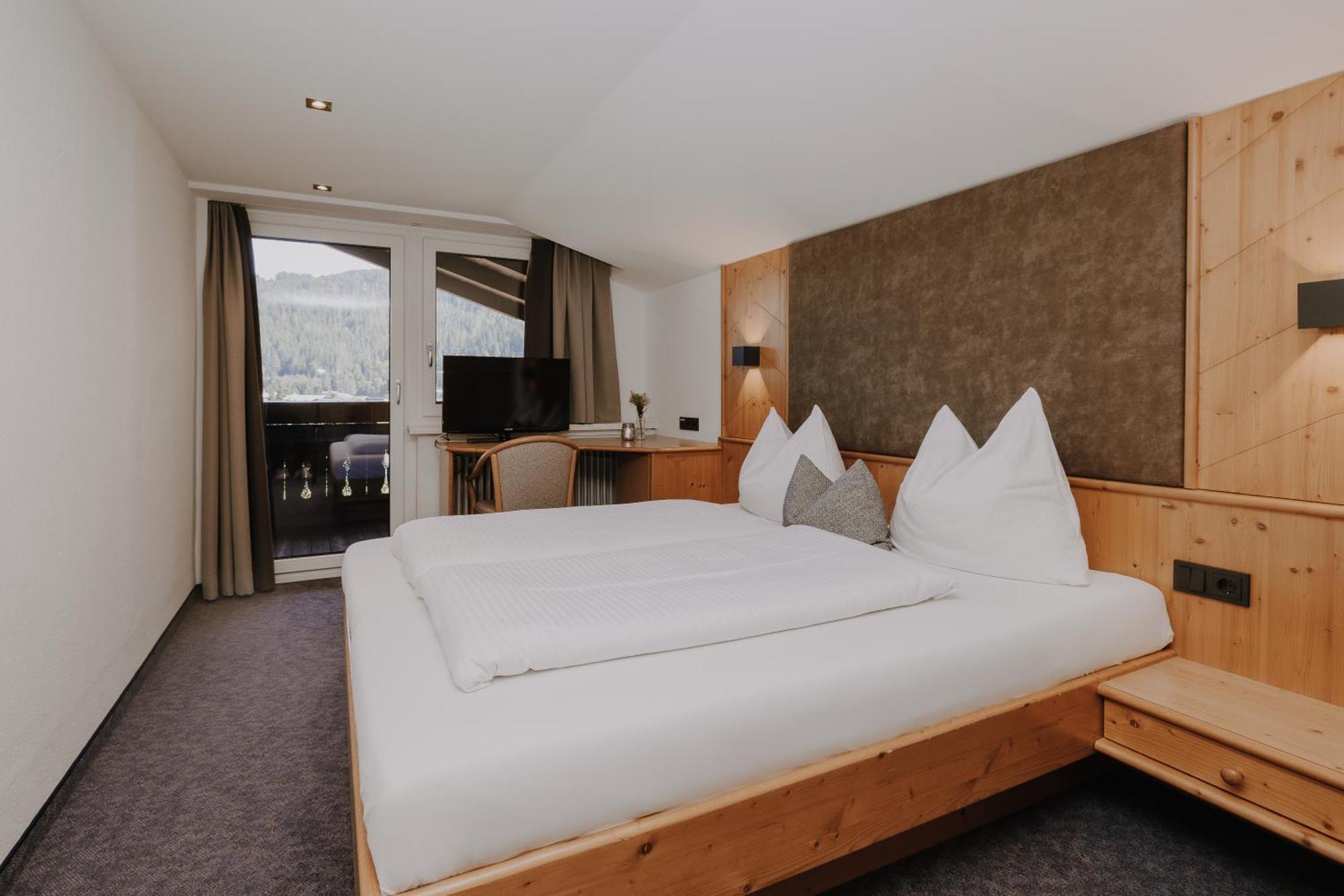 Double Room Roof Slope,1588286911:JPEG